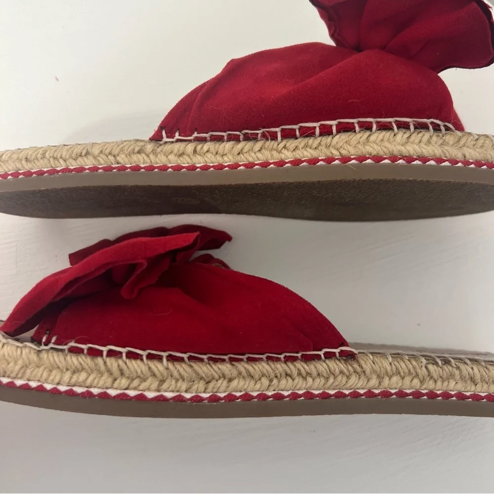 Universal Thread Target Red Bow Slip-On Espadrille Sandals Size 9